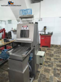 Automatic brine injector for meats and sausages, Suhner AG