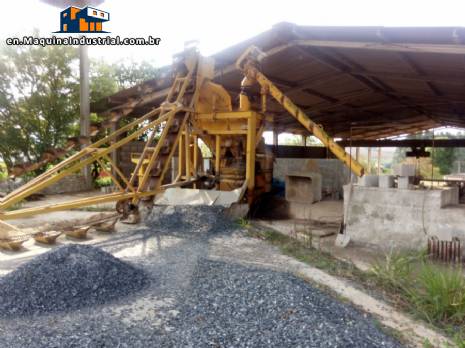 Production line of precast concrete parts for different types of warehouses