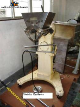 Oscillating Granulator Manesty