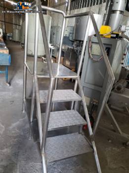 Stainless steel platform ladder