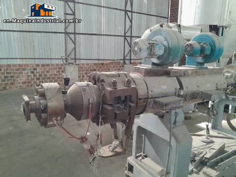 Extruder 150 mm extruder for granulating PP PE and PET with a capacity of 1,200 kg/hour REIFENHAUER