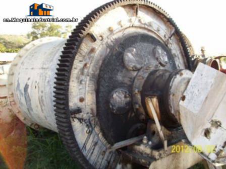 Continuous ball mill