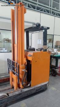 Retractable electric forklift Ameise