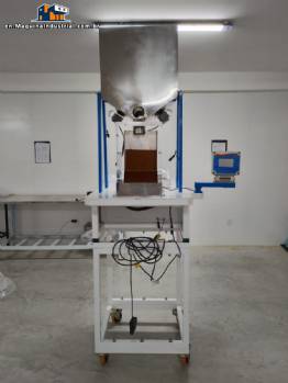 JHM Maximatic powder dosing, weighing, filling and packaging machine for 150 to 1000 grams.