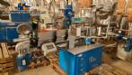 Automatic double-head labeling machine for cylindrical and flat bottles, Tudela, 3,000 labels per hour.