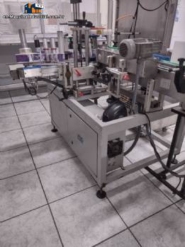 Labeling machine for cylindrical bottles P.E Latina Labelers