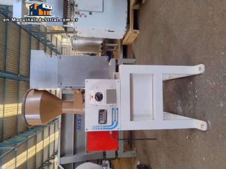 Industrial machine for making gnocchi