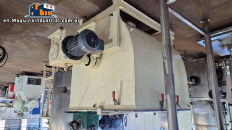 Chocolate, coating, and paste refining unit, 300 kg/cycle, with mill ladle and jacketed tank.