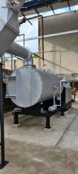 Industrial boiler to generate steam