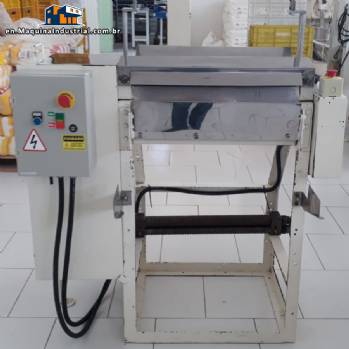 Electric mass cutting machine