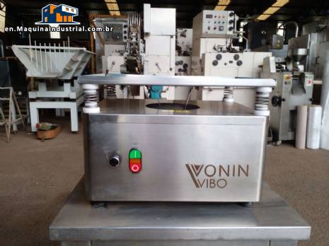 Vonin vibrating table