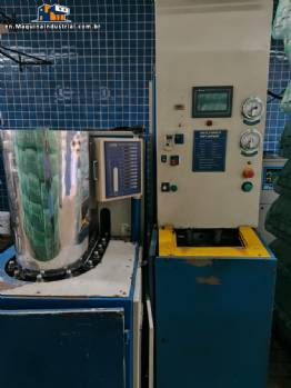 Multipet double-cavity PET bottle blow molding machine