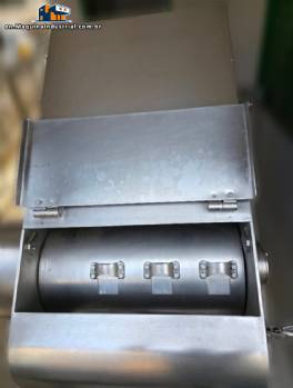 Stainless steel block breaker, Precision Stainless Steel 20 HP, for frozen meats and fish.