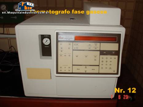 Gas chromatograph with Integrator and columns