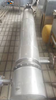 Stainless steel hull and tube condenser