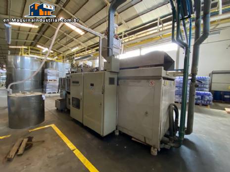 Blowing machine for HDPE bottles