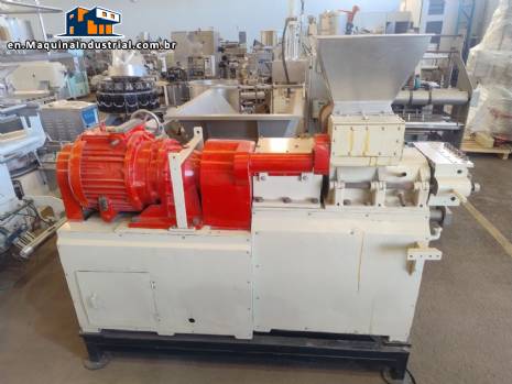 Extruder for chewing candies and chewing gum Gum Making Machine 1200 kg