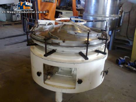 Feeding table for packaging machinery