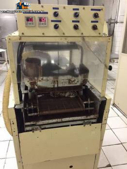 Chocolate enrobing machine for 300 mm Kreuter