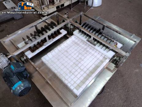 Semi-automatic stainless steel candy cutting table