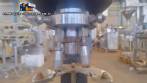 Screw capping machine for aluminum (Pilfer cap) or plastic caps