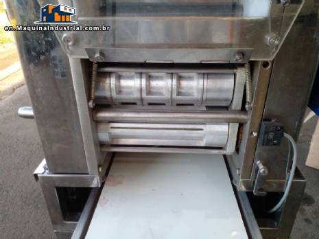 SS-304 Semi-Automatic Pasta Making Machine, Capacity: 100-150 kg, 1 Ton