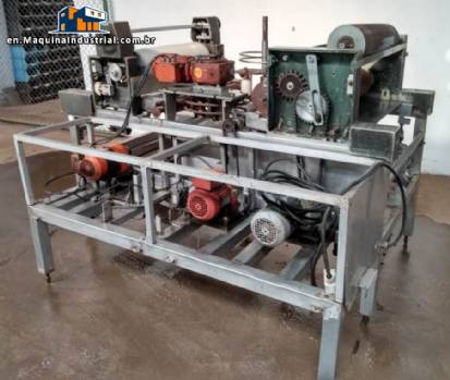 Creaming, filling, forming and pressing machine for wafer sheets.