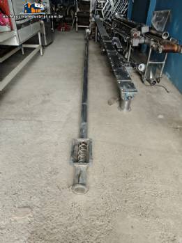 Flexible helical screw conveyor made of stainless steel, 7500 mm, with a spring. Flexible helical screw conveyor made of stainless steel, 7500 mm, with a spring.